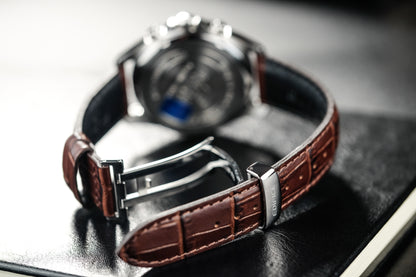 Casio Watch:Standard chronograph watch EFB-509L-7AV