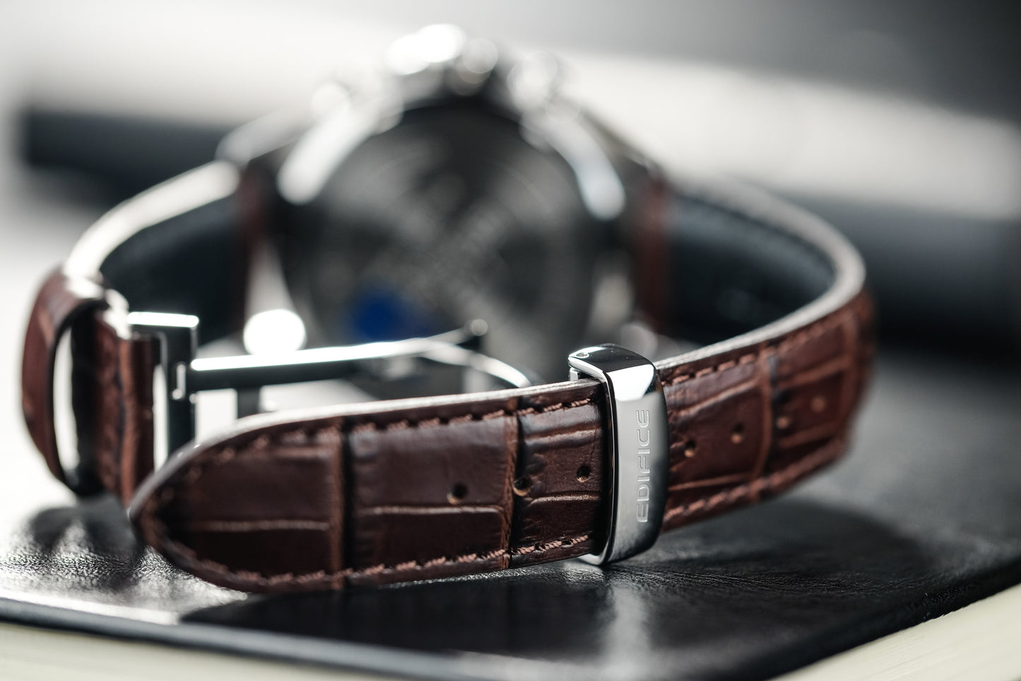 Casio Watch:Standard chronograph watch EFB-509L-7AV