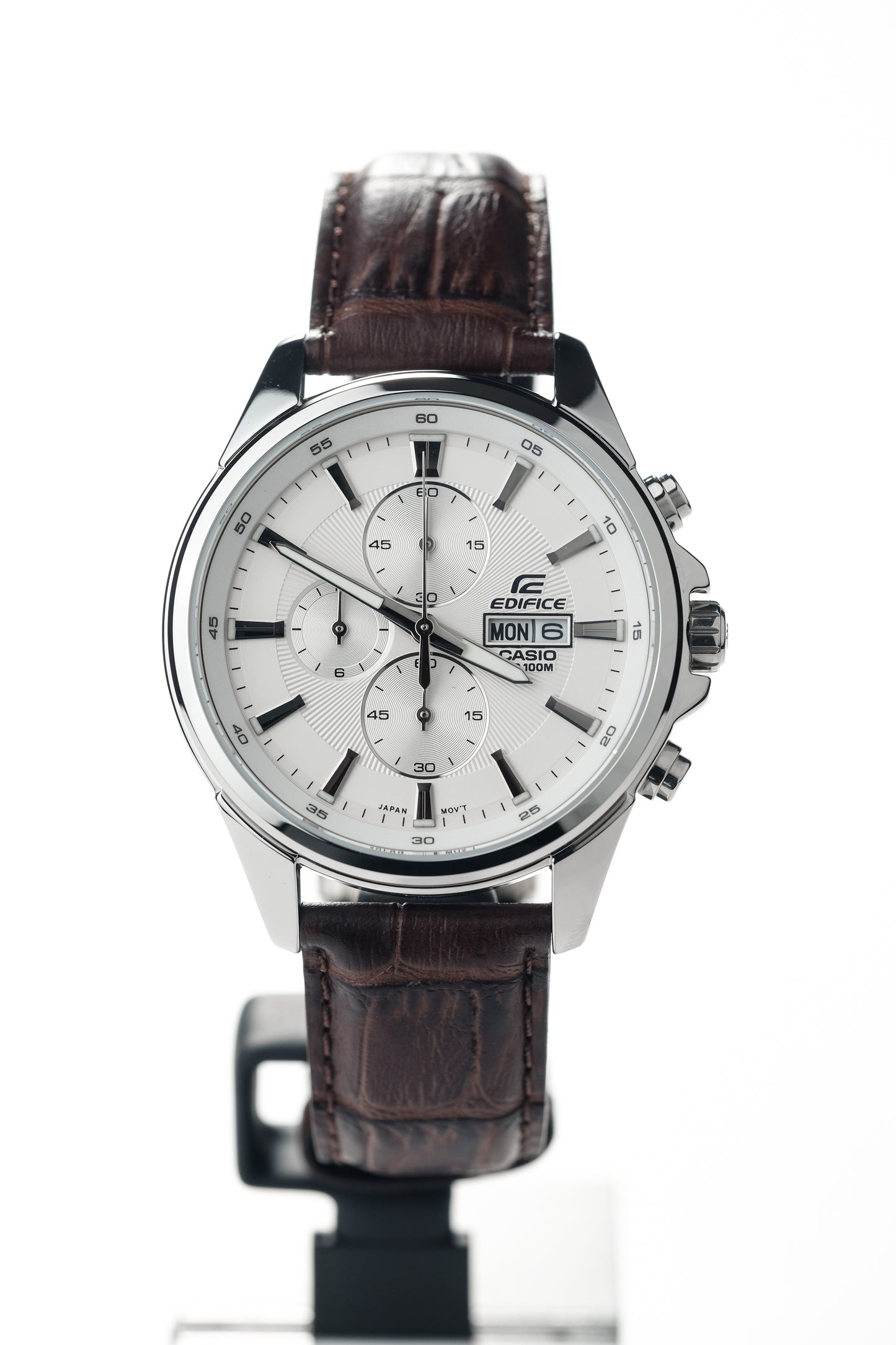 Casio Watch:Standard chronograph watch EFB-509L-7AV