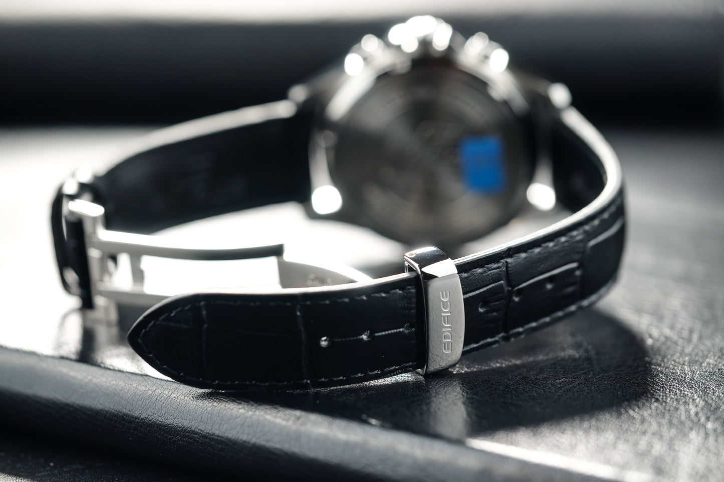 Casio Watch:Standard chronograph watch EFB-509L-1AV