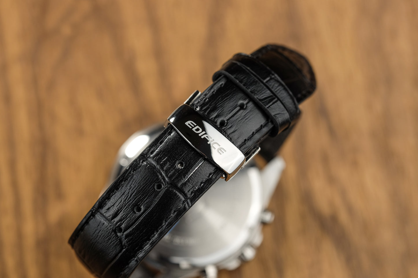 Casio Watch:Standard chronograph watch EFB-509L-1AV