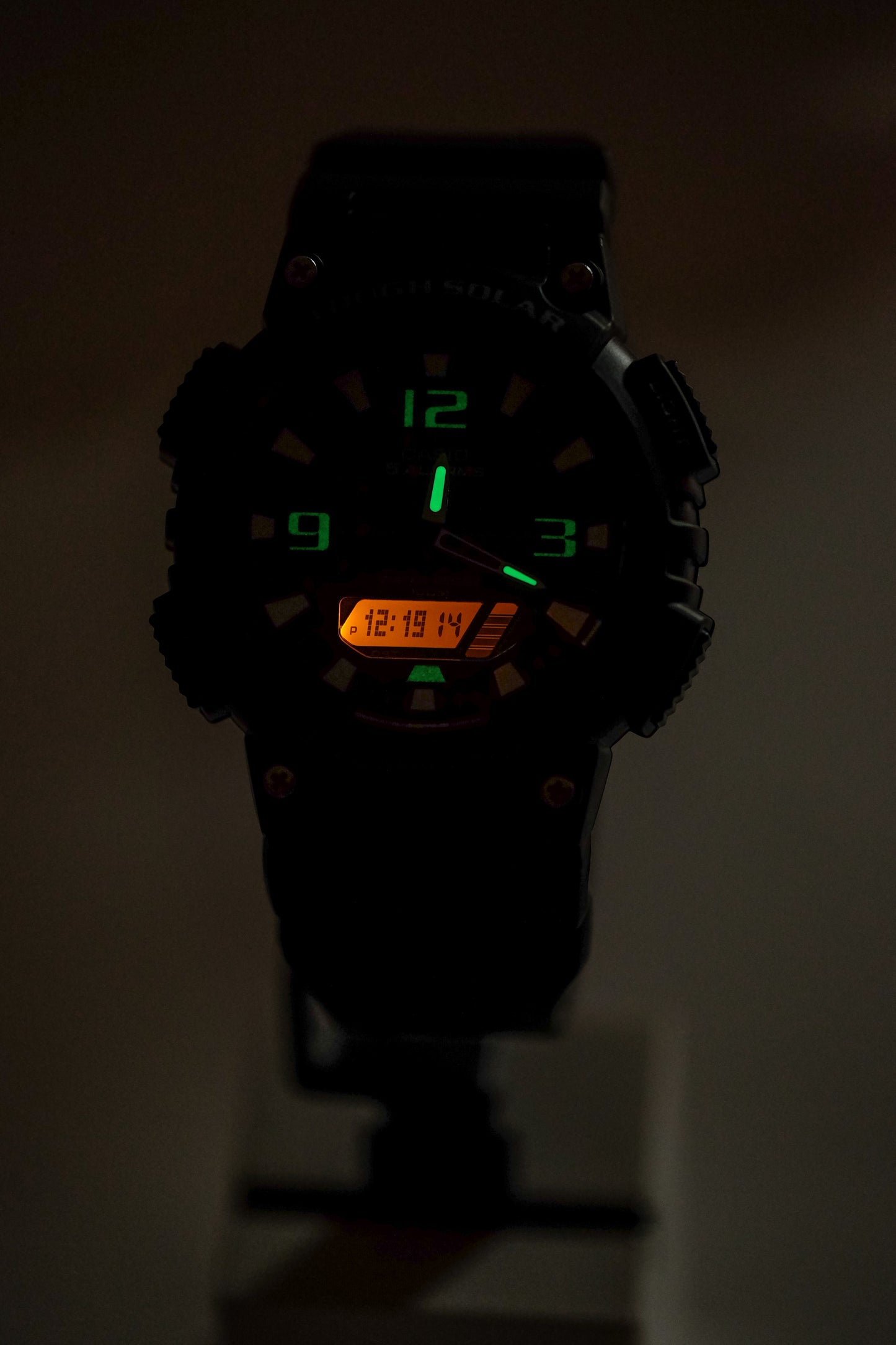 Casio Watch:STANDARD AQ-S810W-1AV