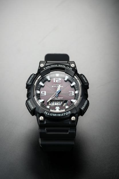 Casio Watch:STANDARD AQ-S810W-1AV
