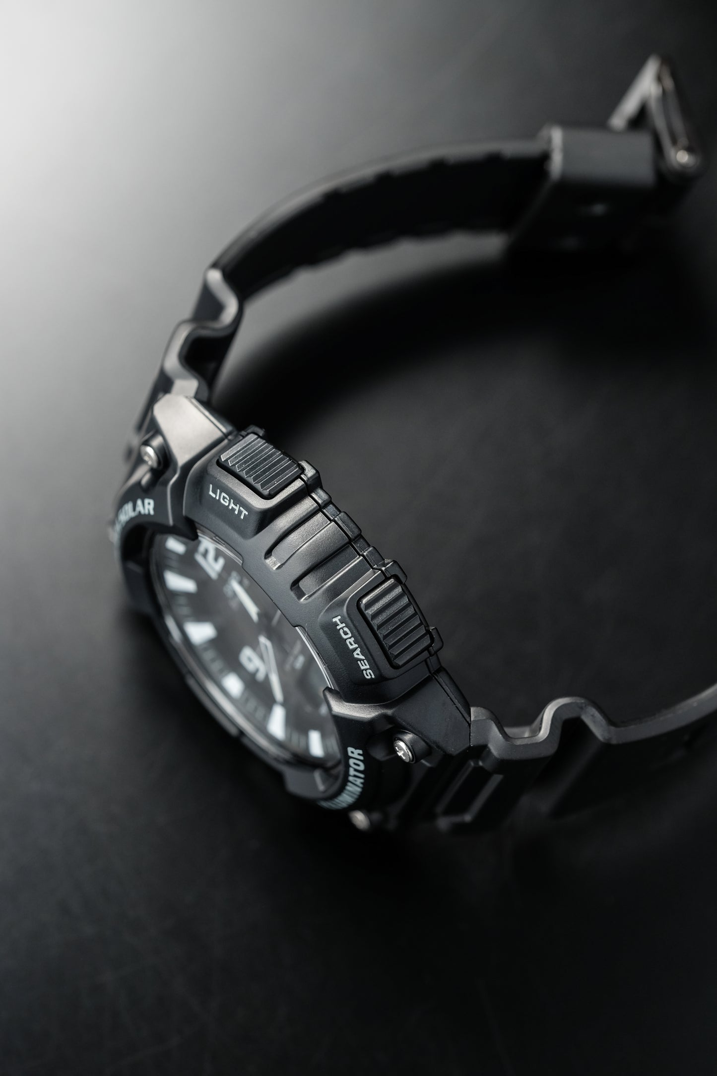 Casio Watch:STANDARD AQ-S810W-1AV