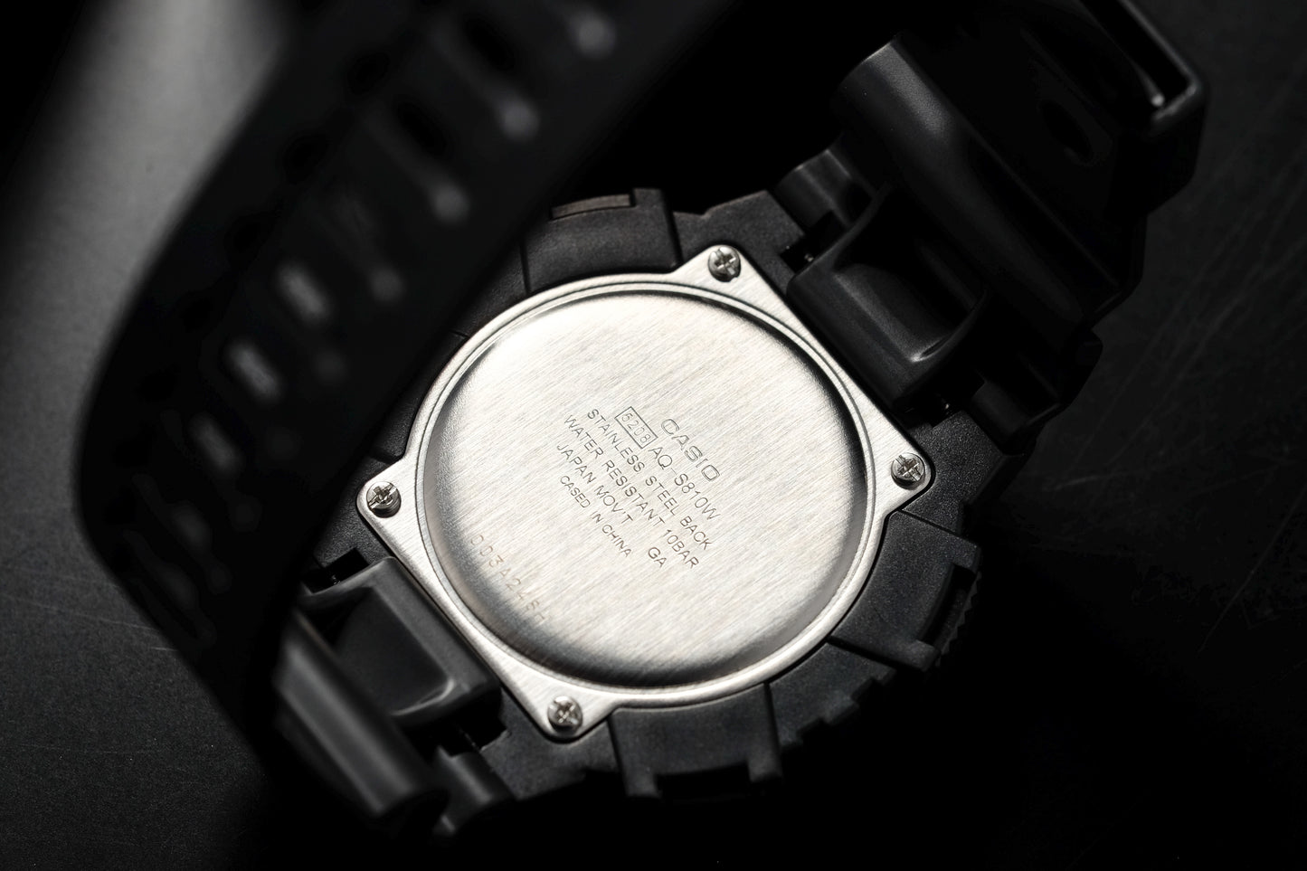 Casio Watch:STANDARD AQ-S810W-1AV