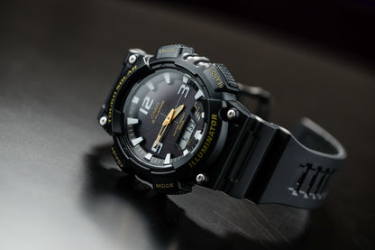 Casio Watch:STANDARD AQ-S810W-1BV