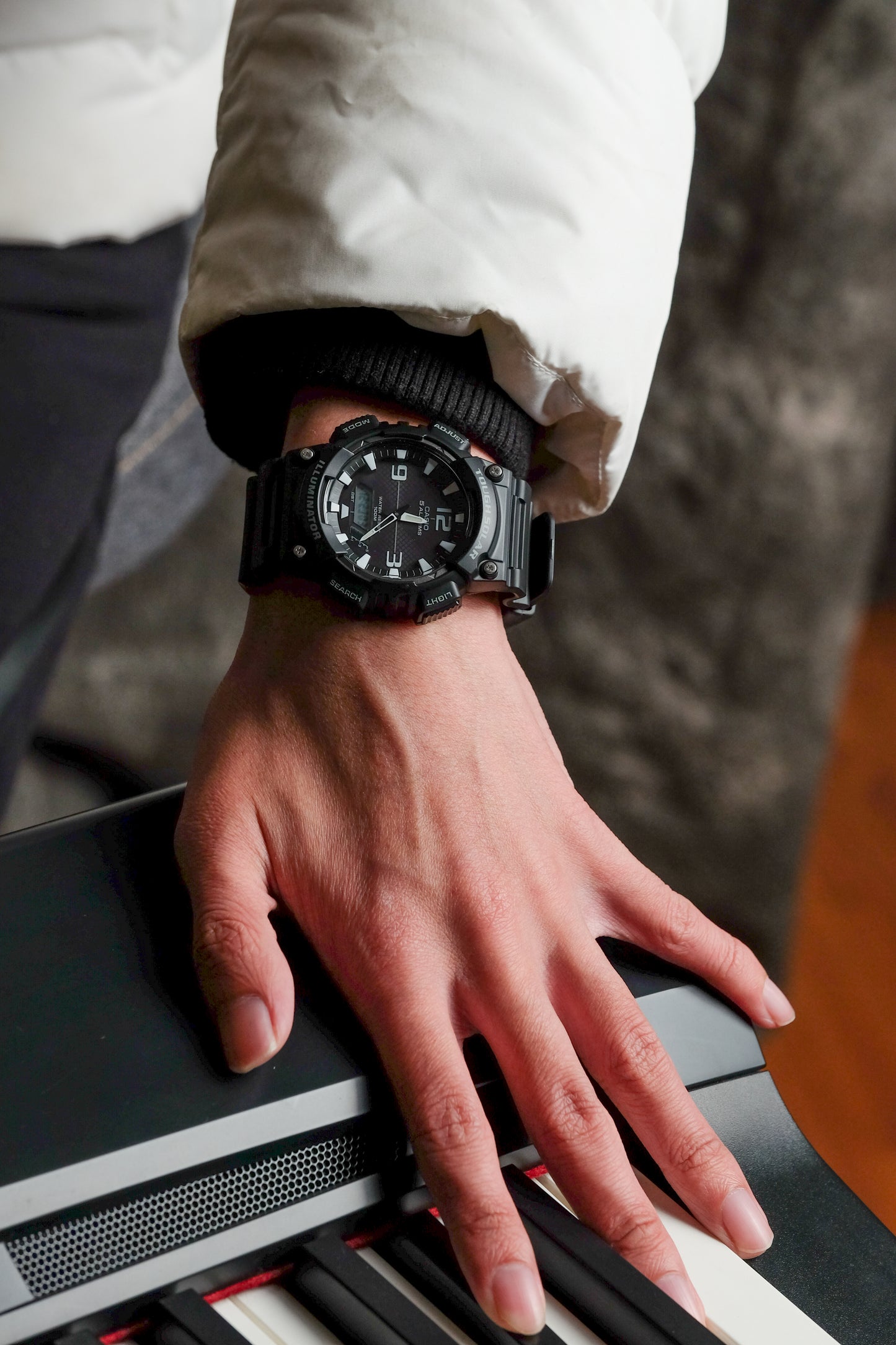 Casio Watch:STANDARD AQ-S810W-1AV