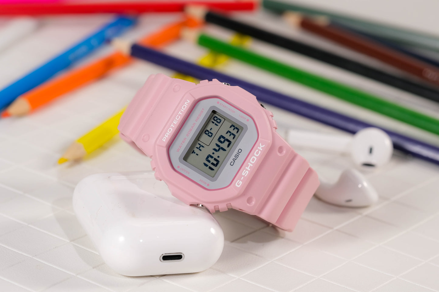 Casio Watch:liquid crystal 5600 series DW-5600SC-4