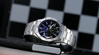 Casio Watch:Standard chronograph watch EFB-680D-2AV