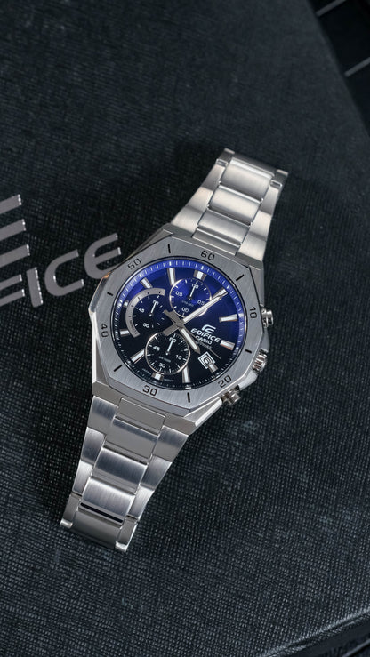 Casio Watch:Standard chronograph watch EFB-680D-2AV