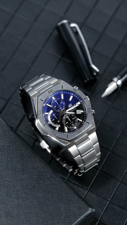 Casio Watch:Standard chronograph watch EFB-680D-2AV