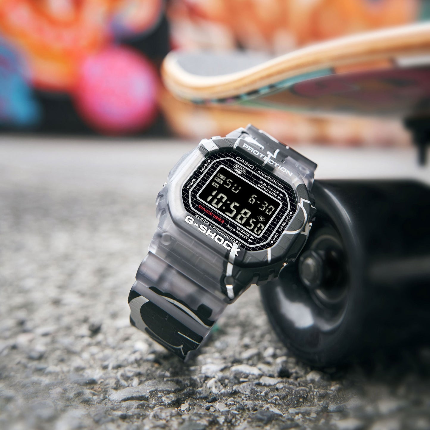 Montre Casio : NUMÉRIQUE SÉRIE 5000 DW-5000SS-1