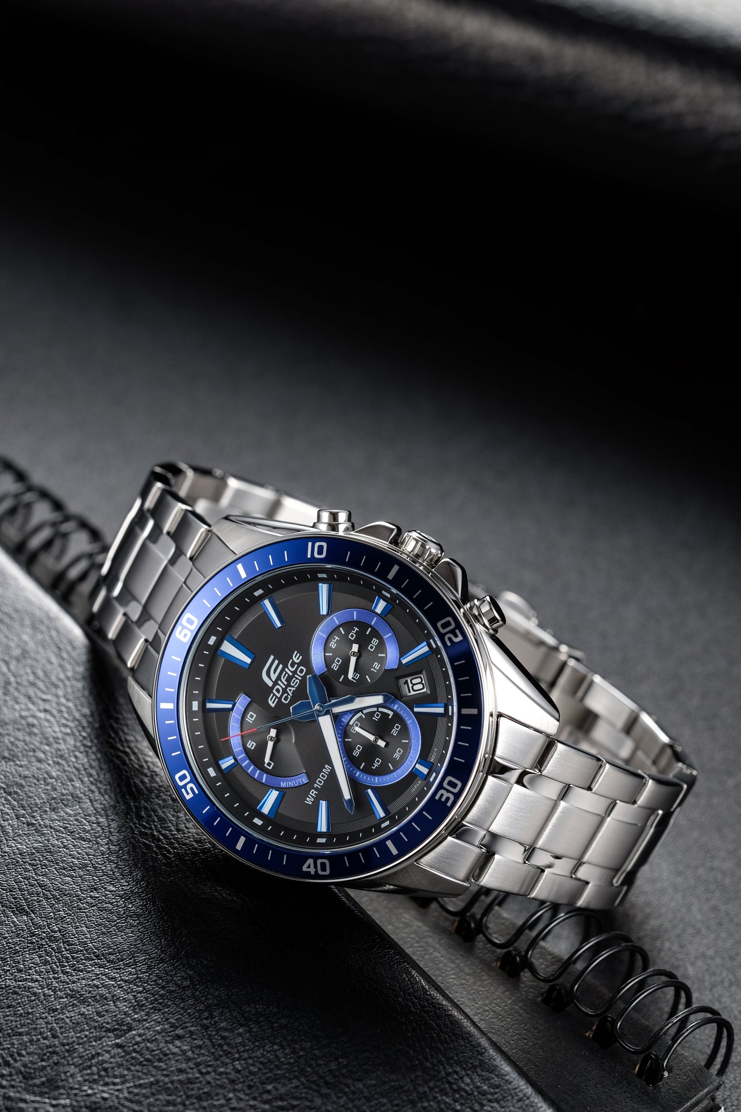 Casio Watch:Standard Chronograph EFR-552D-1A2V