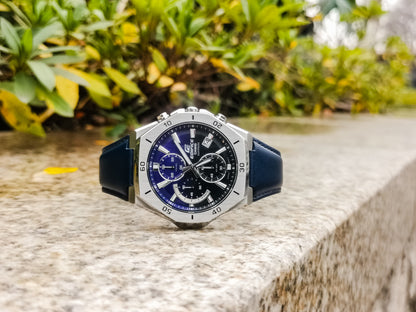 Montre Casio : Montre chronographe standard EFB-680L-2AV