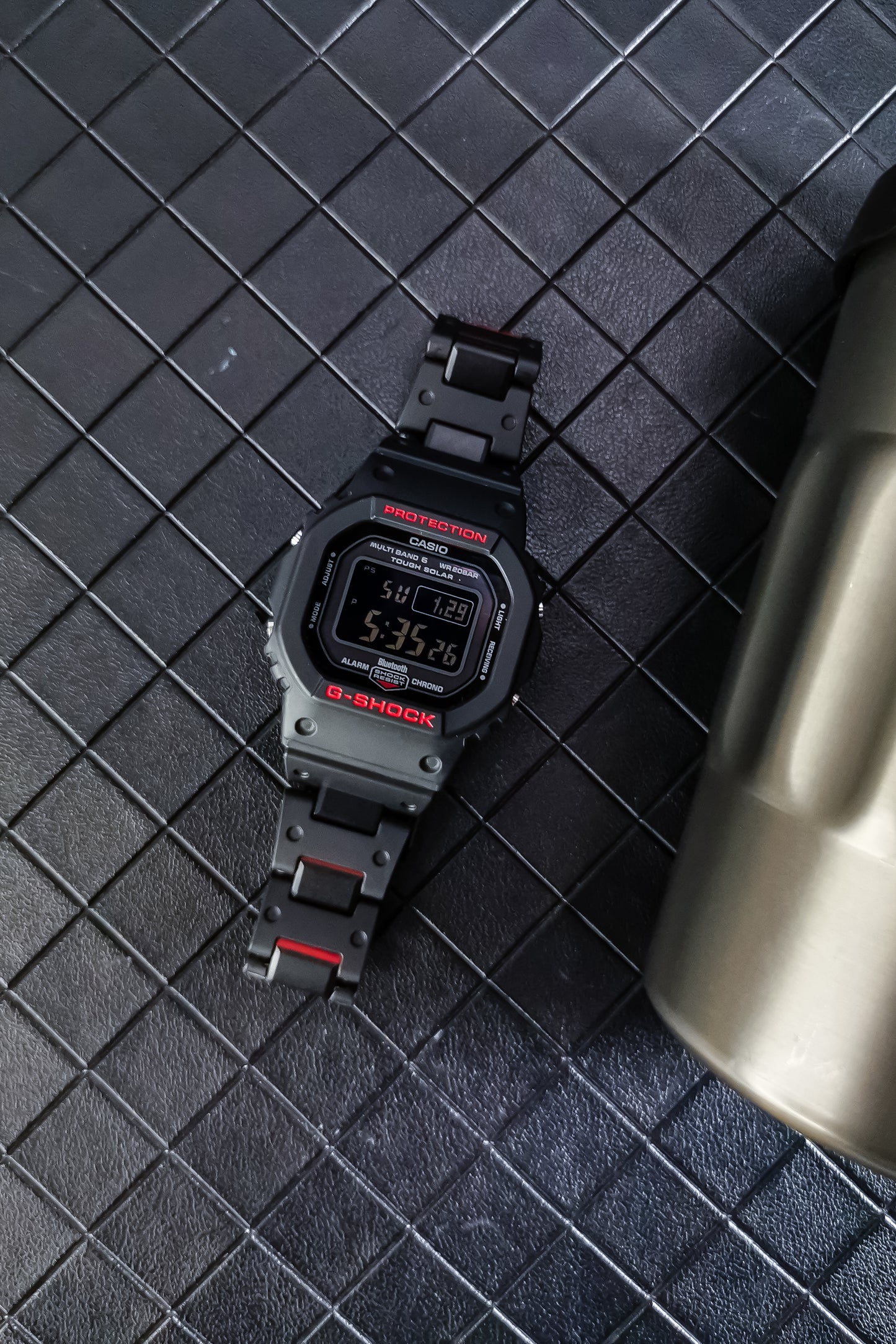 Casio watch:liquid crystal 5600 series GW-B5600HR-1