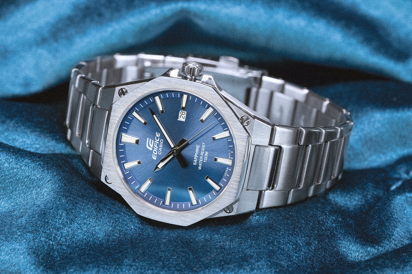 Casio Watch:3-Hand Analog EFR-S108D-2AV