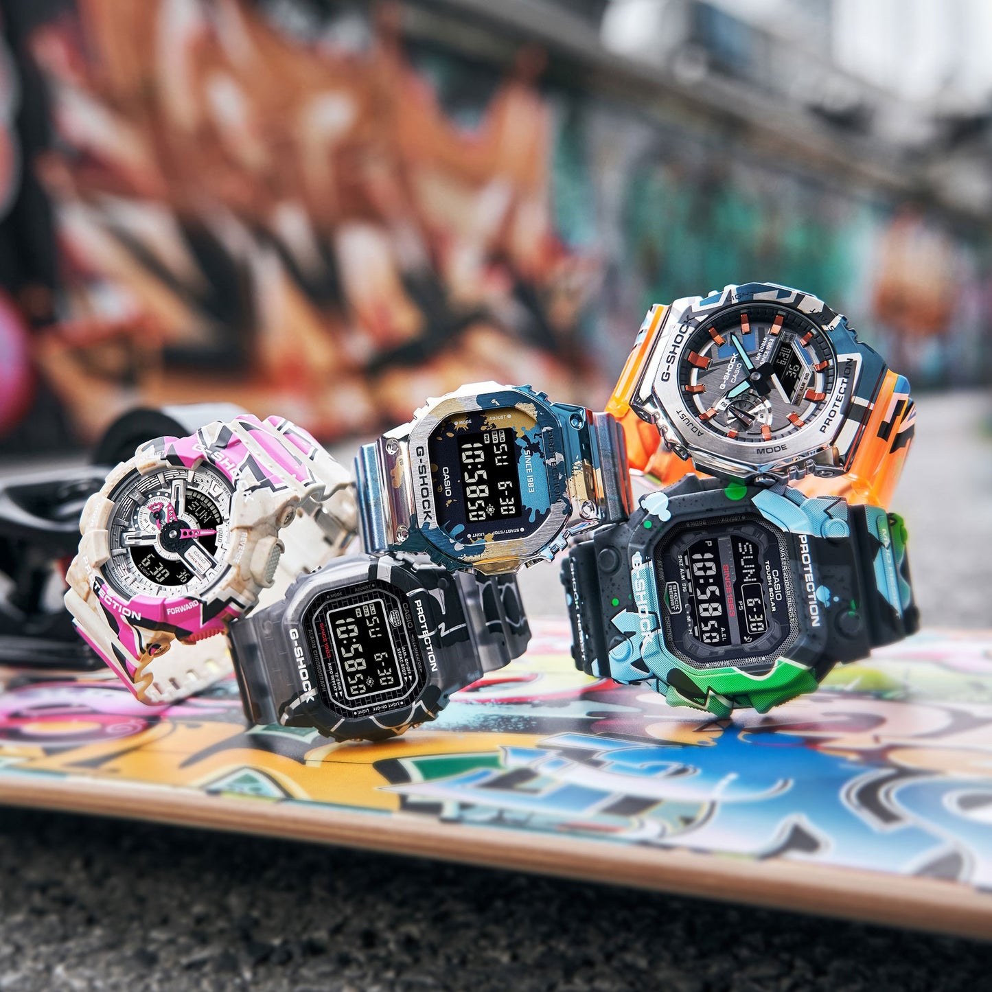 Montre Casio : NUMÉRIQUE SÉRIE 5000 DW-5000SS-1