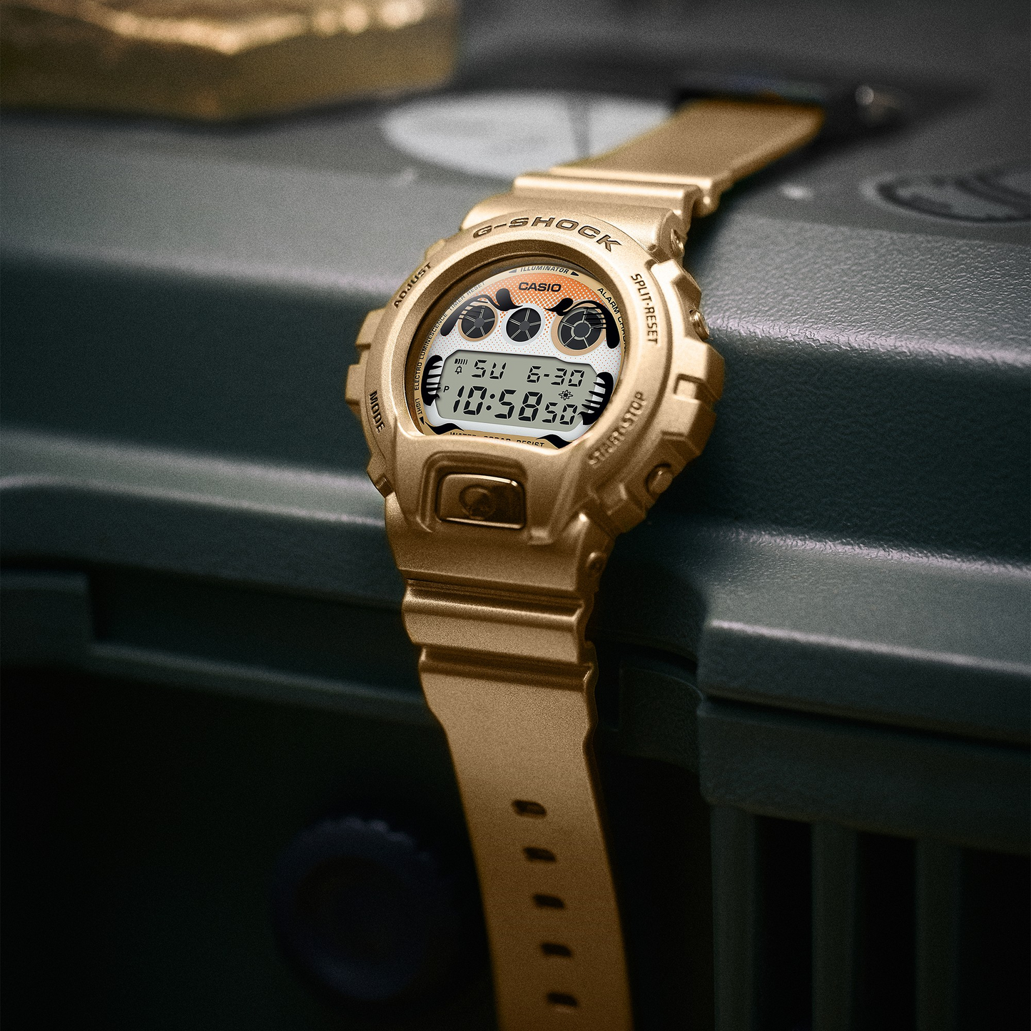 casio Watch:DIGITAL 6900 SERIES DW-6900GDA-9