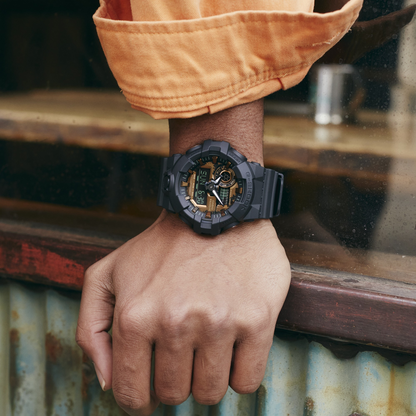 Casio Watch:ANALOG-DIGITAL GA-700 SERIES GA-700RC-1A
