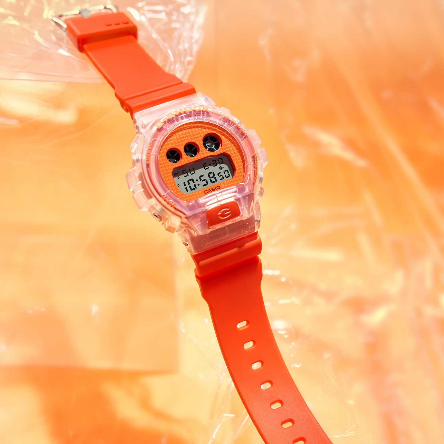 Casio Watch:DIGITAL 6900 SERIES DW-6900GL-4